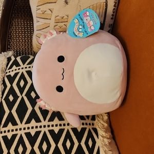 NWT 8 inch Archie Axoltl Squishmallow